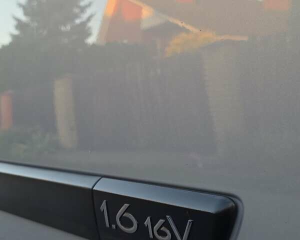 Сірий Рено Сценік, об'ємом двигуна 1.6 л та пробігом 180 тис. км за 3550 $, фото 19 на Automoto.ua