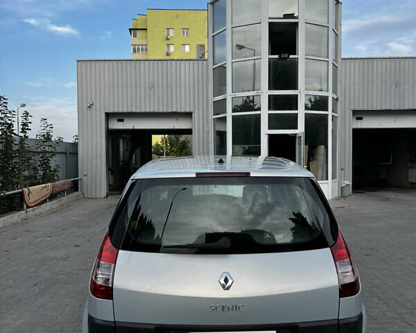 Серый Рено Сценик, объемом двигателя 1.6 л и пробегом 208 тыс. км за 4600 $, фото 4 на Automoto.ua