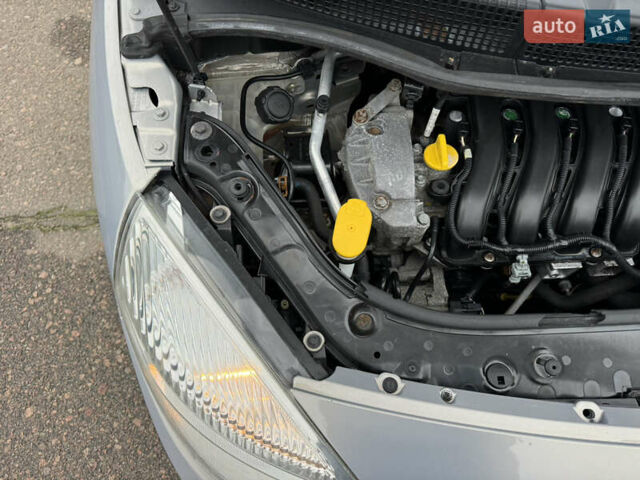 Сірий Рено Сценік, об'ємом двигуна 1.6 л та пробігом 118 тис. км за 6300 $, фото 83 на Automoto.ua