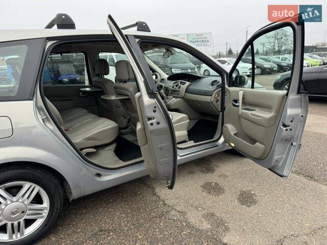 Сірий Рено Сценік, об'ємом двигуна 1.6 л та пробігом 118 тис. км за 6300 $, фото 79 на Automoto.ua