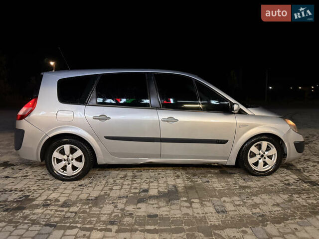Серый Рено Сценик, объемом двигателя 1.9 л и пробегом 300 тыс. км за 3299 $, фото 3 на Automoto.ua