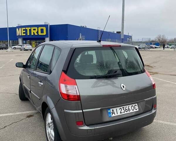 Серый Рено Сценик, объемом двигателя 2 л и пробегом 220 тыс. км за 4600 $, фото 5 на Automoto.ua