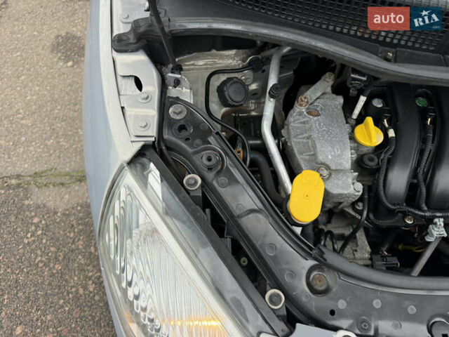 Сірий Рено Сценік, об'ємом двигуна 1.6 л та пробігом 118 тис. км за 6300 $, фото 84 на Automoto.ua