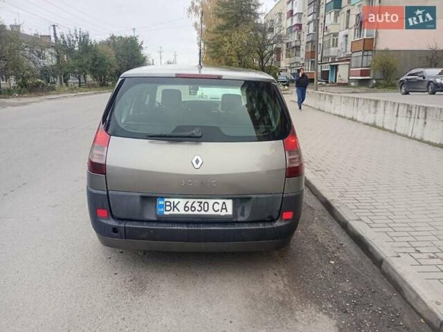 Рено Сценик 2004 в Житомире на Automoto.ua Серый Рено Сценик, объемом двигателя 1.5 л и пробегом 330 тыс. км за 3650 $, фото 5 на Automoto.ua