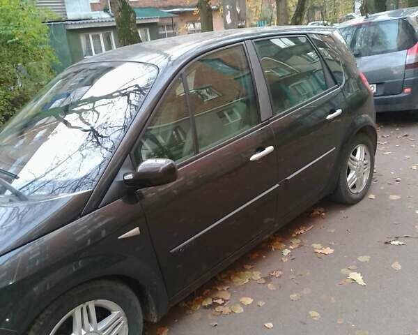 Серый Рено Сценик, объемом двигателя 1.6 л и пробегом 204 тыс. км за 4350 $, фото 3 на Automoto.ua