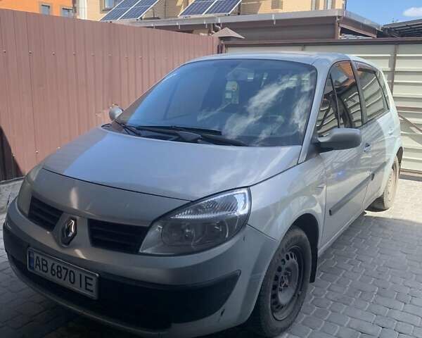 Сірий Рено Сценік, об'ємом двигуна 1.5 л та пробігом 216 тис. км за 4200 $, фото 1 на Automoto.ua