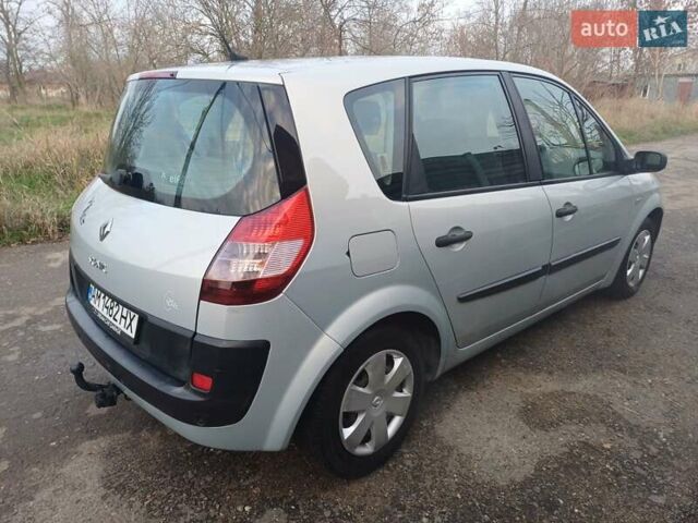 Серый Рено Сценик, объемом двигателя 1.6 л и пробегом 254 тыс. км за 4000 $, фото 4 на Automoto.ua