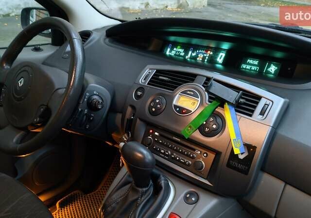 Сірий Рено Сценік, об'ємом двигуна 1.6 л та пробігом 207 тис. км за 3000 $, фото 15 на Automoto.ua