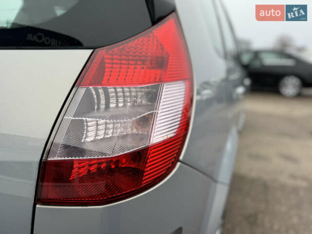 Сірий Рено Сценік, об'ємом двигуна 1.6 л та пробігом 118 тис. км за 6300 $, фото 29 на Automoto.ua
