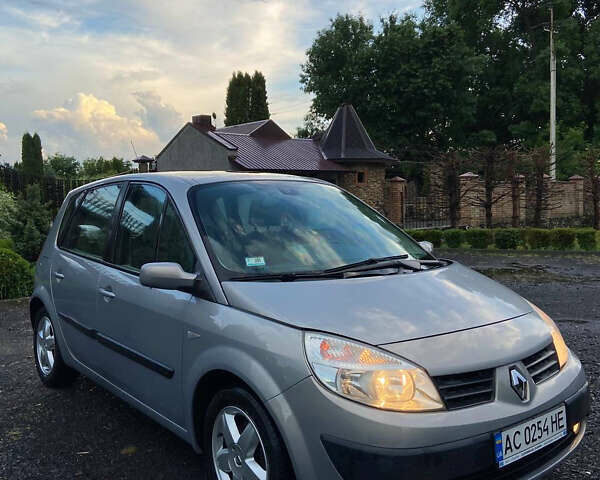Серый Рено Сценик, объемом двигателя 1.6 л и пробегом 235 тыс. км за 4850 $, фото 1 на Automoto.ua