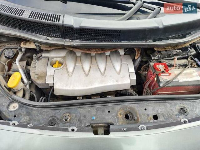 Серый Рено Сценик, объемом двигателя 1.6 л и пробегом 217 тыс. км за 4400 $, фото 16 на Automoto.ua