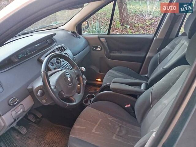 Сірий Рено Сценік, об'ємом двигуна 1.6 л та пробігом 218 тис. км за 4300 $, фото 4 на Automoto.ua