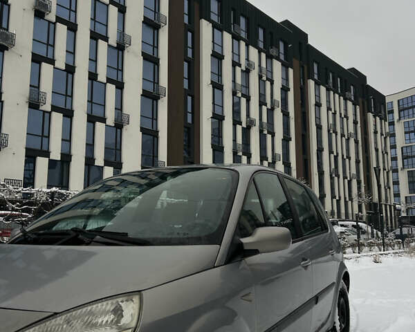 Сірий Рено Сценік, об'ємом двигуна 1.5 л та пробігом 359 тис. км за 2999 $, фото 5 на Automoto.ua
