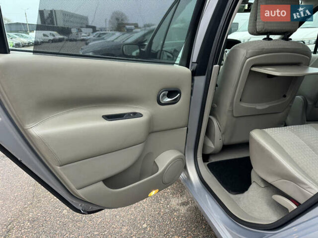 Сірий Рено Сценік, об'ємом двигуна 1.6 л та пробігом 118 тис. км за 6300 $, фото 41 на Automoto.ua