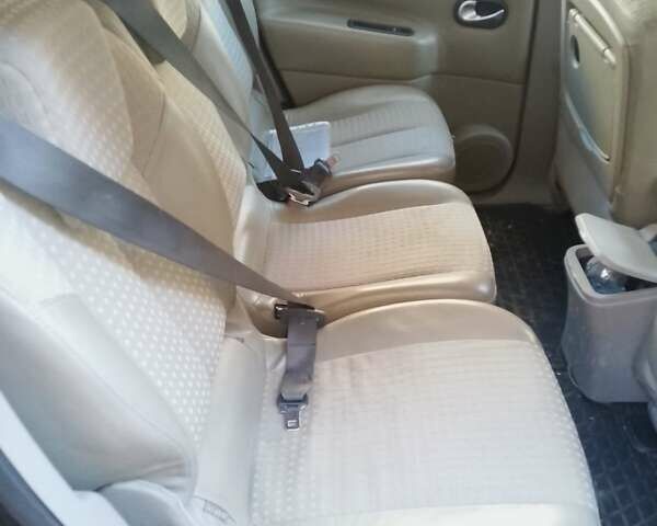 Серый Рено Сценик, объемом двигателя 1.6 л и пробегом 204 тыс. км за 4350 $, фото 1 на Automoto.ua