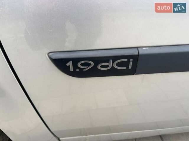 Сірий Рено Сценік, об'ємом двигуна 1.87 л та пробігом 190 тис. км за 3999 $, фото 51 на Automoto.ua