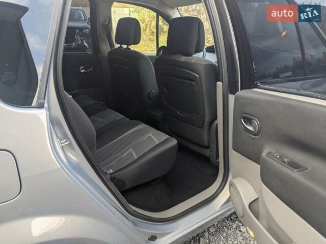 Серый Рено Сценик, объемом двигателя 1.6 л и пробегом 223 тыс. км за 5200 $, фото 13 на Automoto.ua