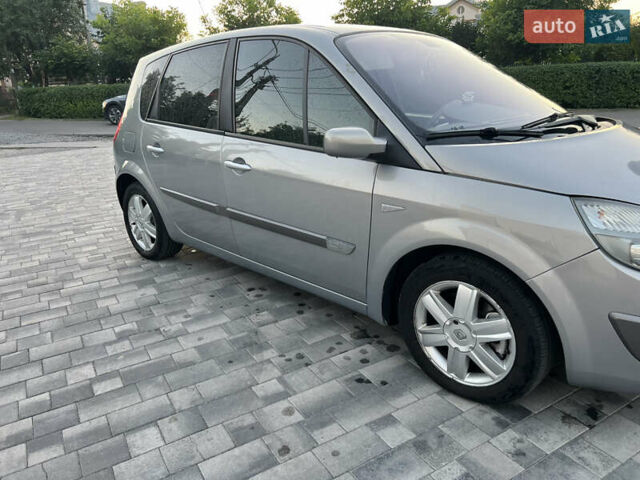 Серый Рено Сценик, объемом двигателя 1.99 л и пробегом 203 тыс. км за 4950 $, фото 3 на Automoto.ua