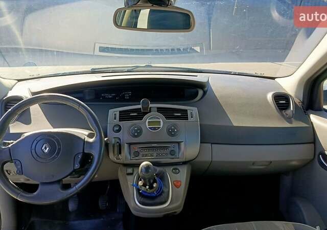 Серый Рено Сценик, объемом двигателя 1.6 л и пробегом 323 тыс. км за 4750 $, фото 16 на Automoto.ua