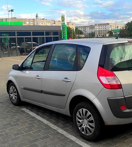 Серый Рено Сценик, объемом двигателя 1.9 л и пробегом 0 тыс. км за 4500 $, фото 3 на Automoto.ua