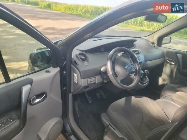 Серый Рено Сценик, объемом двигателя 2 л и пробегом 305 тыс. км за 5300 $, фото 3 на Automoto.ua