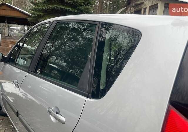 Сірий Рено Сценік, об'ємом двигуна 2 л та пробігом 95 тис. км за 4450 $, фото 37 на Automoto.ua