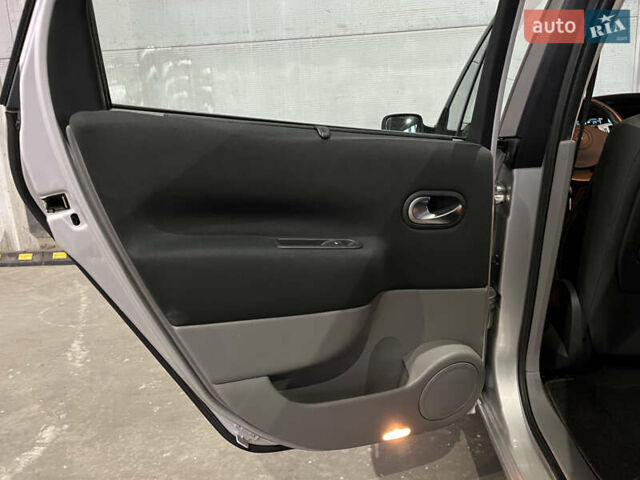 Серый Рено Сценик, объемом двигателя 2 л и пробегом 167 тыс. км за 5888 $, фото 23 на Automoto.ua