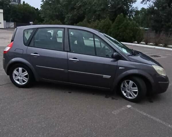 Серый Рено Сценик, объемом двигателя 2 л и пробегом 280 тыс. км за 5200 $, фото 3 на Automoto.ua