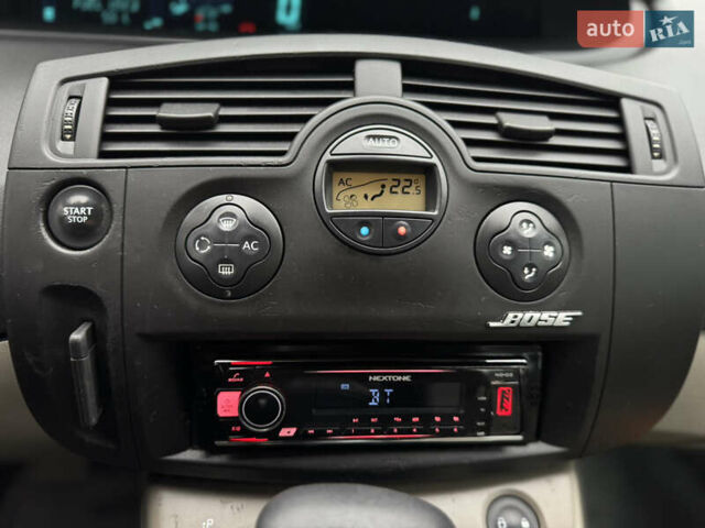 Серый Рено Сценик, объемом двигателя 1.6 л и пробегом 237 тыс. км за 4850 $, фото 24 на Automoto.ua