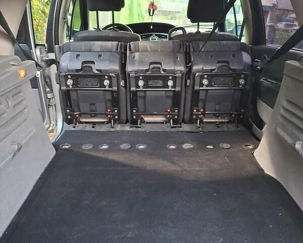 Серый Рено Сценик, объемом двигателя 1.87 л и пробегом 280 тыс. км за 5200 $, фото 19 на Automoto.ua