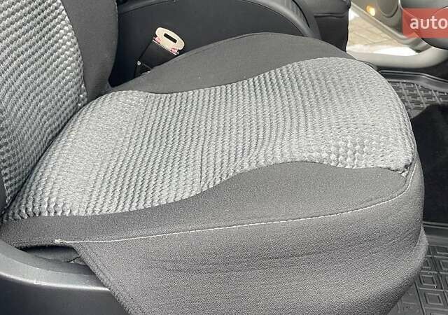 Сірий Рено Сценік, об'ємом двигуна 2 л та пробігом 95 тис. км за 4450 $, фото 69 на Automoto.ua