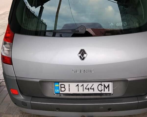 Серый Рено Сценик, объемом двигателя 2 л и пробегом 240 тыс. км за 5700 $, фото 2 на Automoto.ua