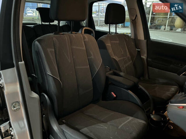 Серый Рено Сценик, объемом двигателя 2 л и пробегом 167 тыс. км за 5888 $, фото 37 на Automoto.ua