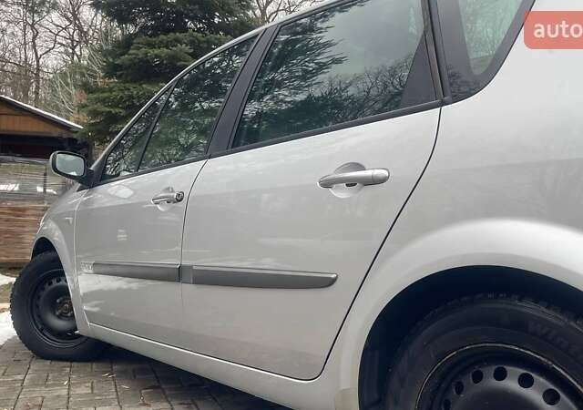 Сірий Рено Сценік, об'ємом двигуна 2 л та пробігом 95 тис. км за 4450 $, фото 36 на Automoto.ua