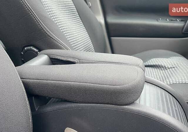 Сірий Рено Сценік, об'ємом двигуна 2 л та пробігом 95 тис. км за 4450 $, фото 88 на Automoto.ua