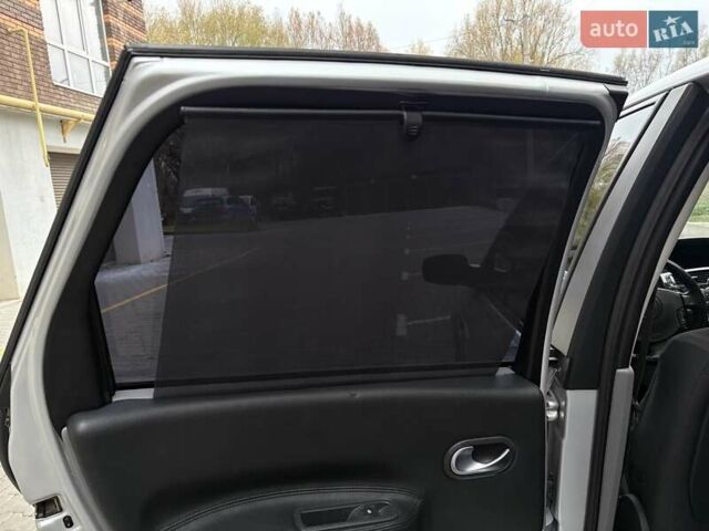 Сірий Рено Сценік, об'ємом двигуна 1.6 л та пробігом 280 тис. км за 5500 $, фото 15 на Automoto.ua