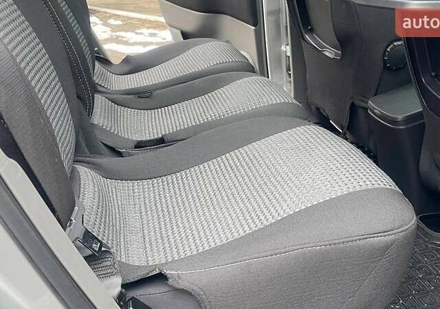 Сірий Рено Сценік, об'ємом двигуна 2 л та пробігом 95 тис. км за 4450 $, фото 64 на Automoto.ua