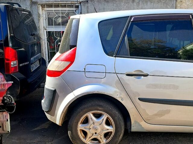 Серый Рено Сценик, объемом двигателя 1.5 л и пробегом 0 тыс. км за 1700 $, фото 3 на Automoto.ua