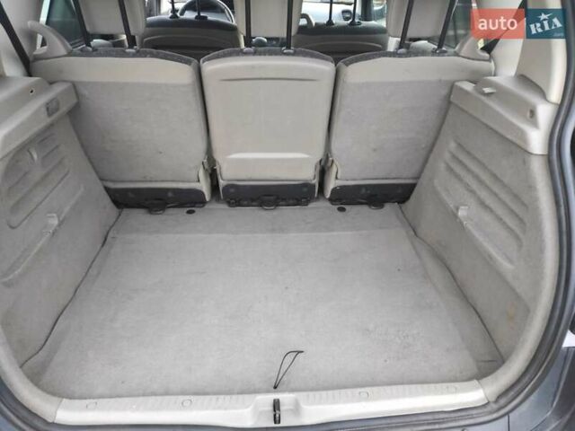 Серый Рено Сценик, объемом двигателя 1.6 л и пробегом 230 тыс. км за 5000 $, фото 45 на Automoto.ua