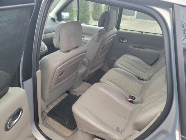 Серый Рено Сценик, объемом двигателя 1.9 л и пробегом 200 тыс. км за 4700 $, фото 12 на Automoto.ua