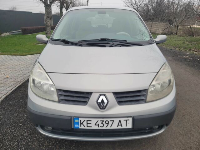 Серый Рено Сценик, объемом двигателя 1.9 л и пробегом 200 тыс. км за 4700 $, фото 1 на Automoto.ua