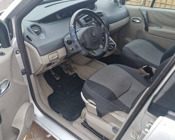 Сірий Рено Сценік, об'ємом двигуна 1.87 л та пробігом 330 тис. км за 4200 $, фото 8 на Automoto.ua