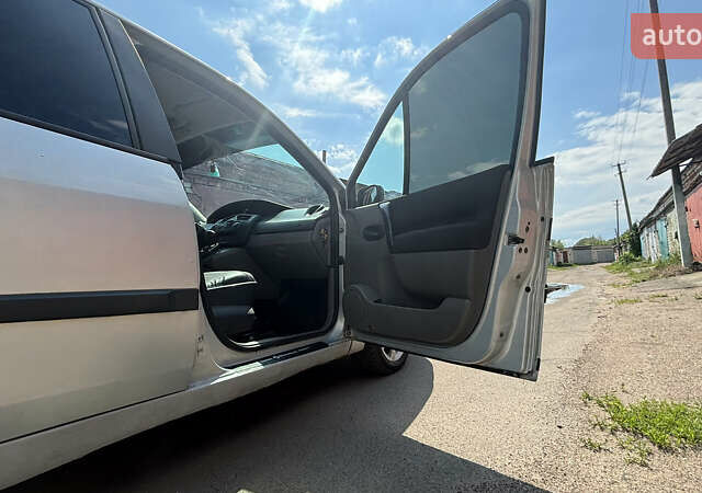 Серый Рено Сценик, объемом двигателя 1.6 л и пробегом 298 тыс. км за 4300 $, фото 9 на Automoto.ua