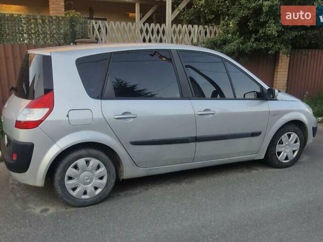 Серый Рено Сценик, объемом двигателя 1.6 л и пробегом 192 тыс. км за 4700 $, фото 3 на Automoto.ua