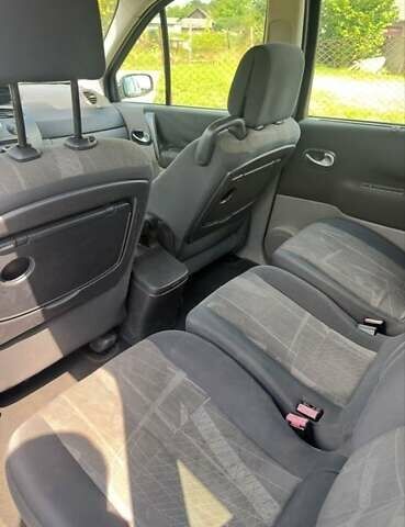 Серый Рено Сценик, объемом двигателя 1.9 л и пробегом 300 тыс. км за 3300 $, фото 6 на Automoto.ua