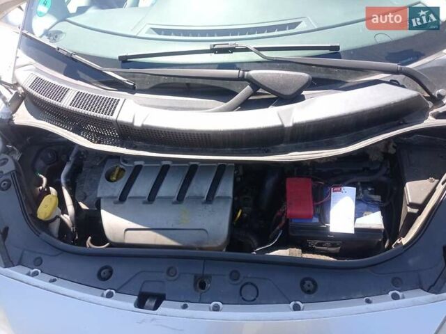 Сірий Рено Сценік, об'ємом двигуна 2 л та пробігом 172 тис. км за 5000 $, фото 19 на Automoto.ua