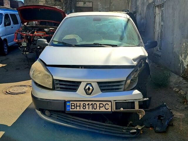 Серый Рено Сценик, объемом двигателя 1.5 л и пробегом 0 тыс. км за 1700 $, фото 9 на Automoto.ua