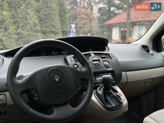 Серый Рено Сценик, объемом двигателя 1.6 л и пробегом 237 тыс. км за 4850 $, фото 17 на Automoto.ua