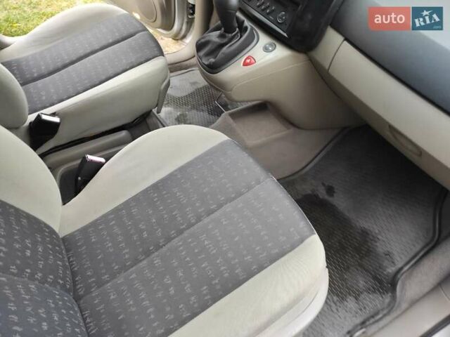 Серый Рено Сценик, объемом двигателя 1.6 л и пробегом 230 тыс. км за 4990 $, фото 41 на Automoto.ua