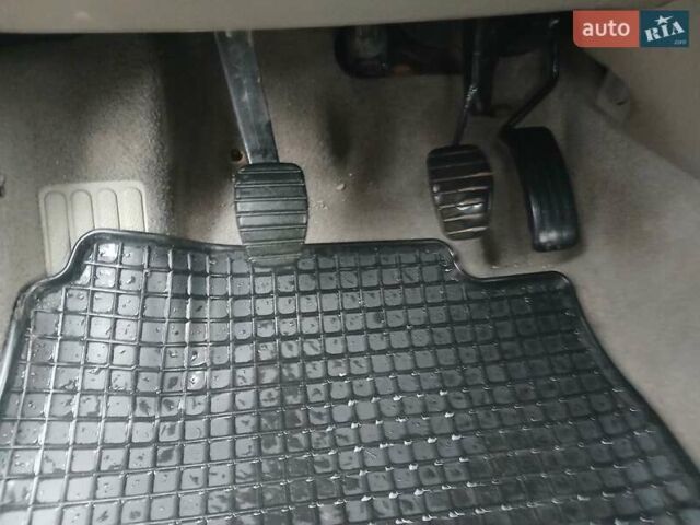 Серый Рено Сценик, объемом двигателя 1.6 л и пробегом 178 тыс. км за 4499 $, фото 41 на Automoto.ua